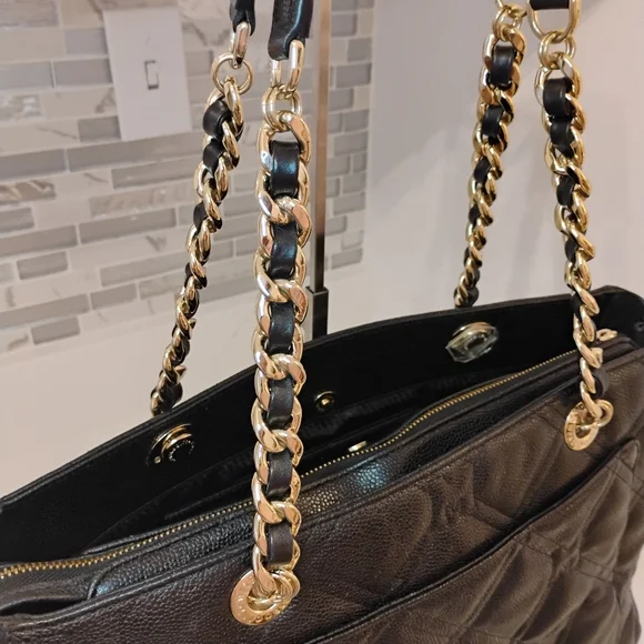 EUC MetroCity Quilted Caviar Leather Tote Bag with GHW - Picture 6 of 17